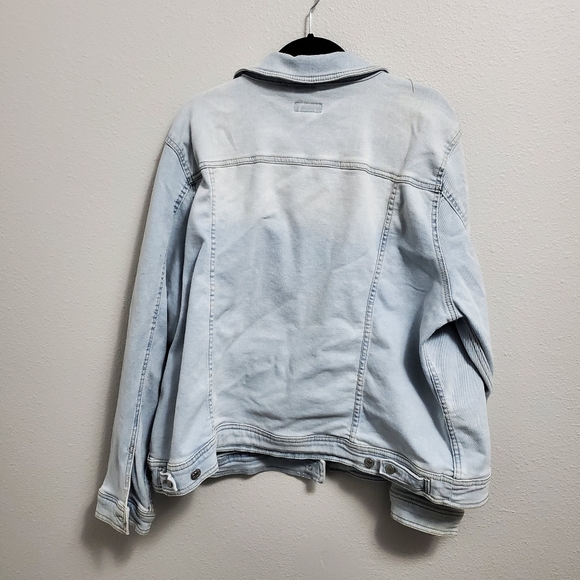 Light Wash Jean Jack Plus Size 3x - Picture 8 of 10